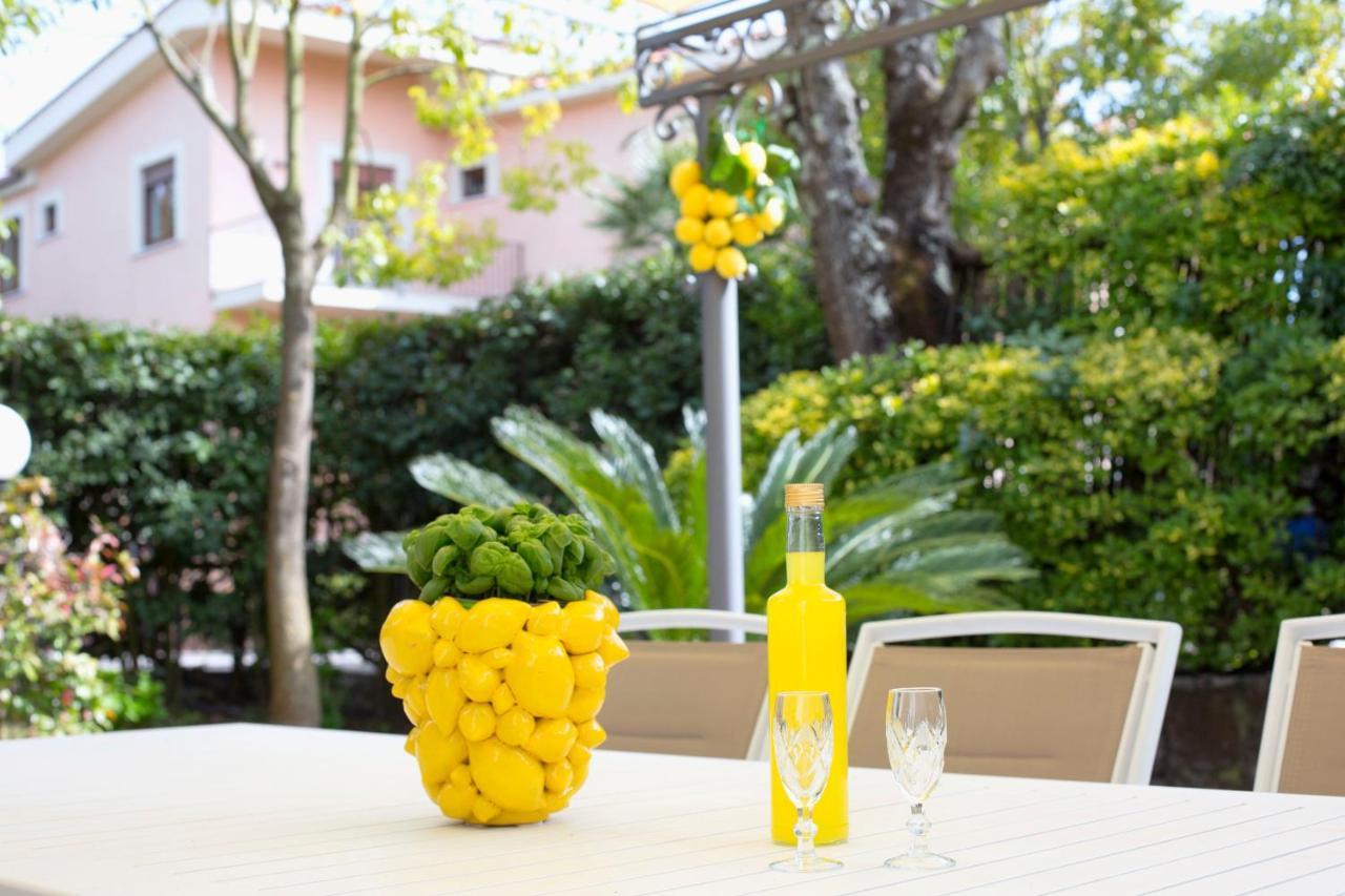 Amore Rentals - Resort Ravenna - Villa Dama Масса-Лубренсе Екстер'єр фото